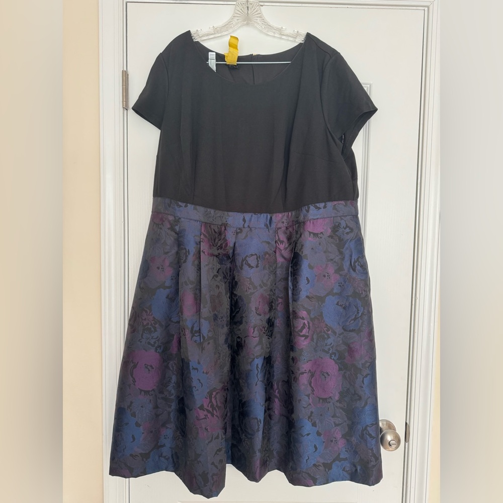 Talbots Ponte-blocked Rose Jacquard Dress - Size 20W - Picture 6 of 10